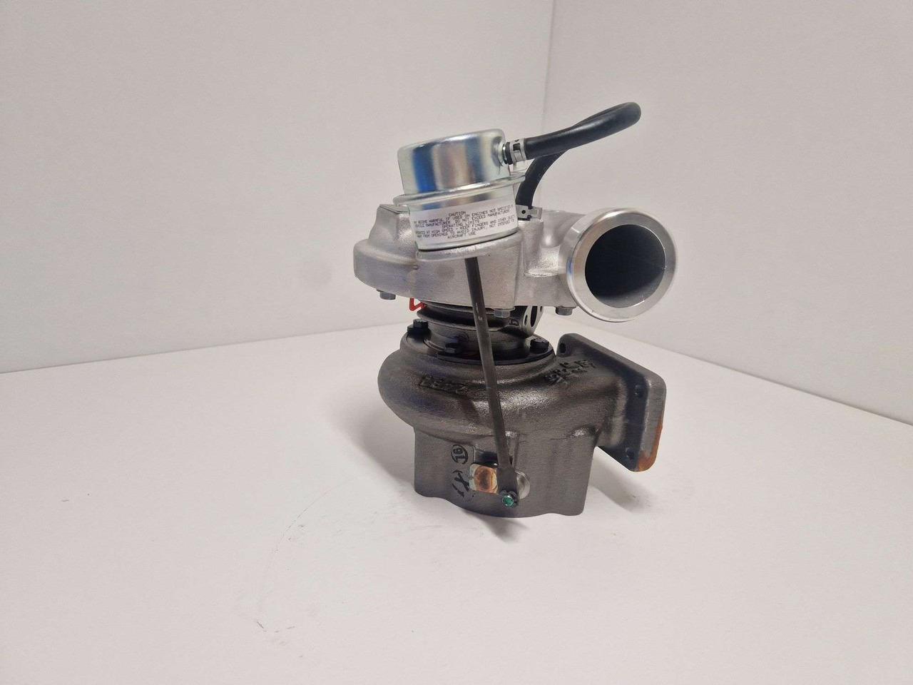 JCB 74kw mT3 turbo Garrett turbocharger - Mootor ja varuosad - Ehitusmasinad: pilt 1 JCB 74kw mT3 turbo Garrett turbocharger - Mootor ja varuosad - Ehitusmasinad: pilt 1
