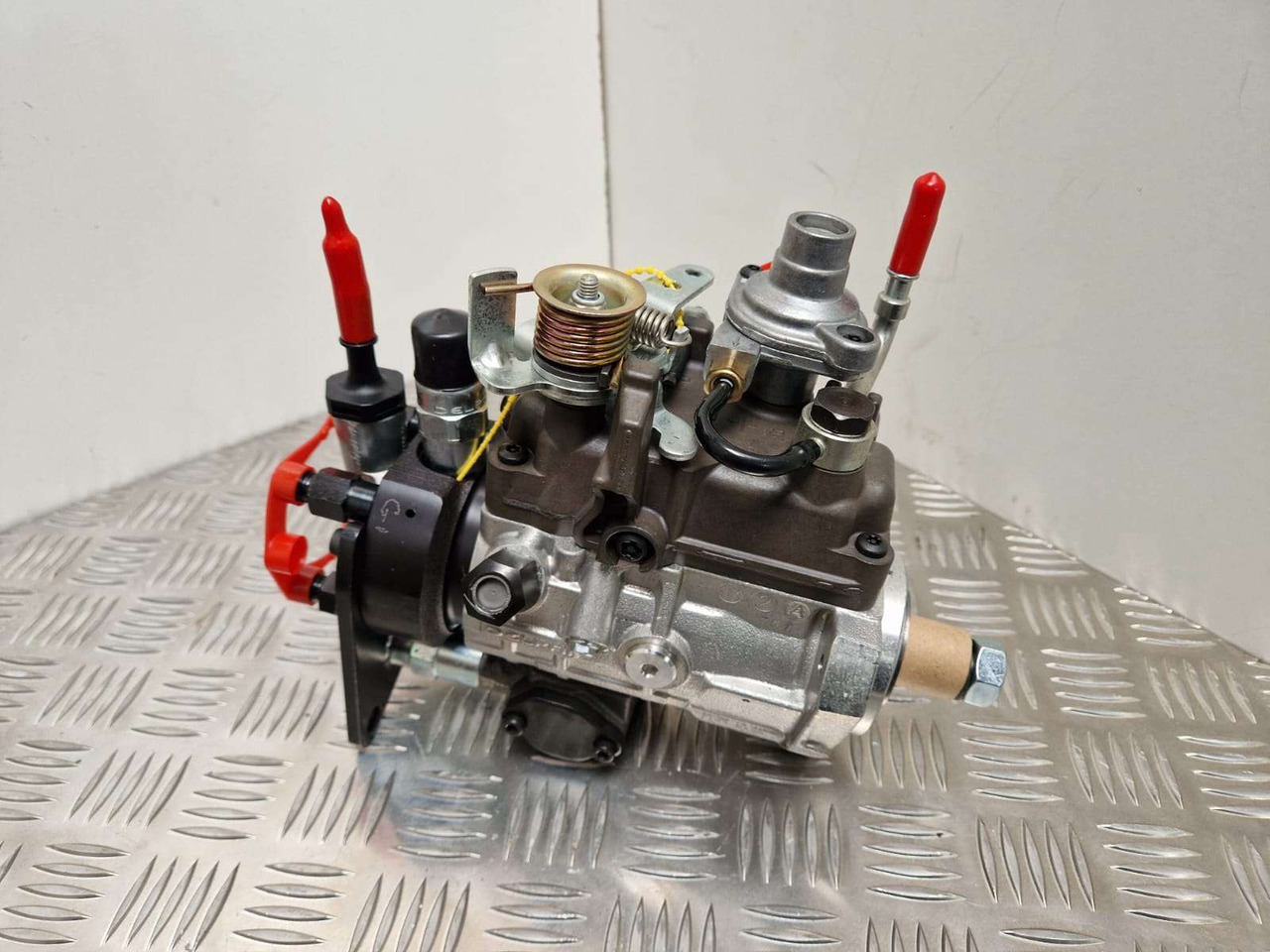 JCB Delphi injection pump 17/925300 - Mootor ja varuosad - Ehitusmasinad: pilt 3 JCB Delphi injection pump 17/925300 - Mootor ja varuosad - Ehitusmasinad: pilt 3