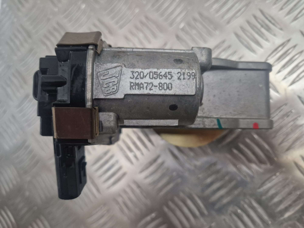 JCB hitachi throttle 320/05645 RMA72-800 - Mootor ja varuosad - Ehitusmasinad: pilt 2 JCB hitachi throttle 320/05645 RMA72-800 - Mootor ja varuosad - Ehitusmasinad: pilt 2