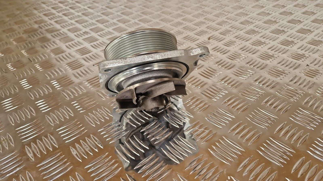 Water Pump JCB 320/A4904 Genuine JCB 320/04542 - Mootor ja varuosad - Ehitusmasinad: pilt 1 Water Pump JCB 320/A4904 Genuine JCB 320/04542 - Mootor ja varuosad - Ehitusmasinad: pilt 1