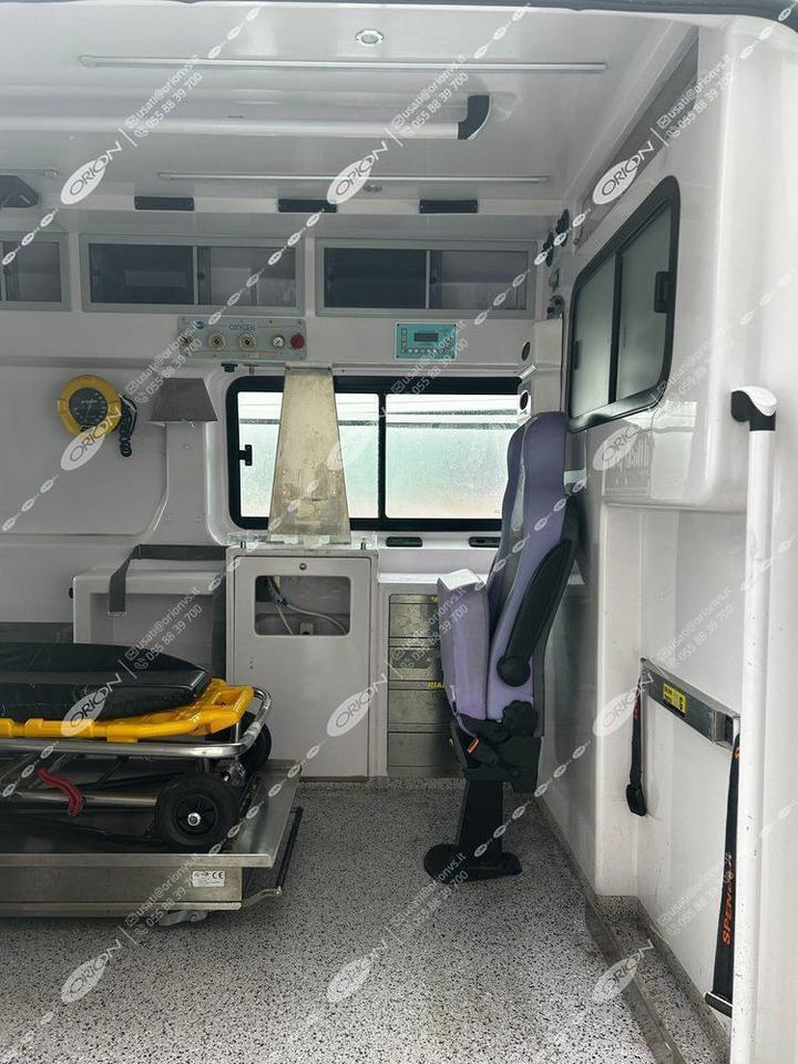 ORION FIAT 290 DUCATO - Kiirabiauto: pilt 4 ORION FIAT 290 DUCATO - Kiirabiauto: pilt 4