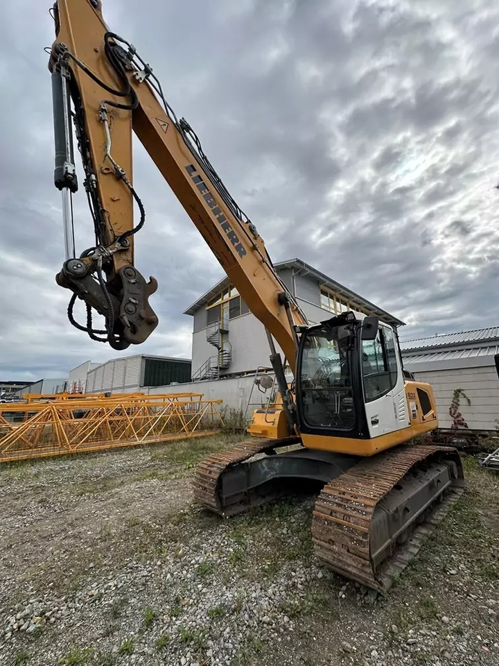 2015 Liebherr R 922 Litronic - Lintekskavaator: pilt 1 2015 Liebherr R 922 Litronic - Lintekskavaator: pilt 1