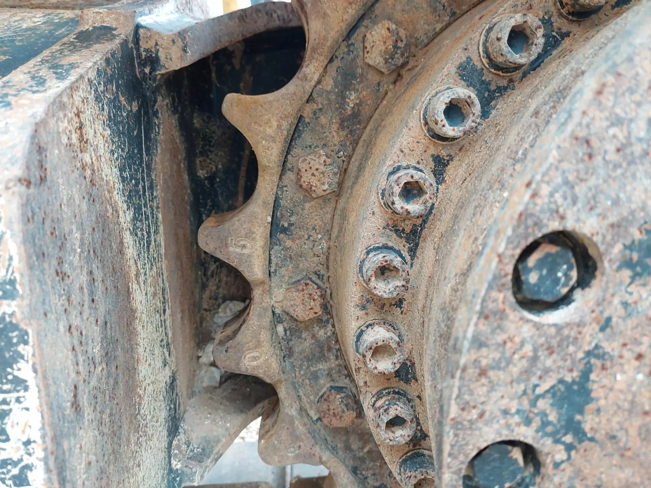 Lintekskavaator 2019 Caterpillar 323: pilt 7