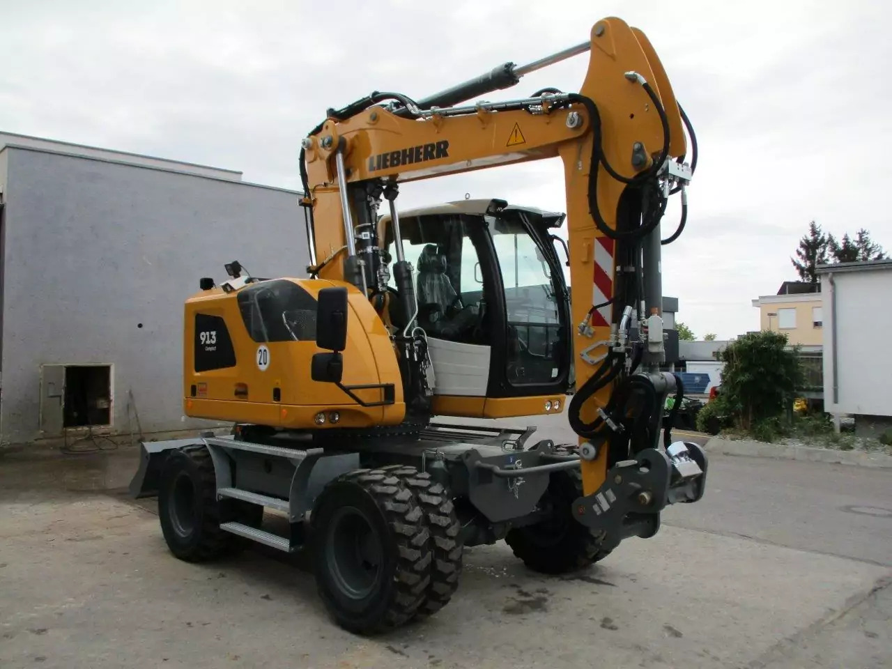 2023 Liebherr A 913 Compact G6.0-D Litronic - Ratastel ekskavaator: pilt 2 2023 Liebherr A 913 Compact G6.0-D Litronic - Ratastel ekskavaator: pilt 2