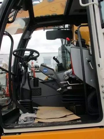 2023 Liebherr A 913 Compact G6.0-D Litronic - Ratastel ekskavaator: pilt 5 2023 Liebherr A 913 Compact G6.0-D Litronic - Ratastel ekskavaator: pilt 5