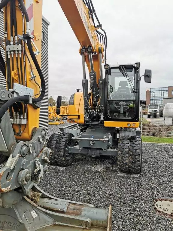 2023 Liebherr A 920 Litronic G6.0-D - Lintekskavaator: pilt 1 2023 Liebherr A 920 Litronic G6.0-D - Lintekskavaator: pilt 1