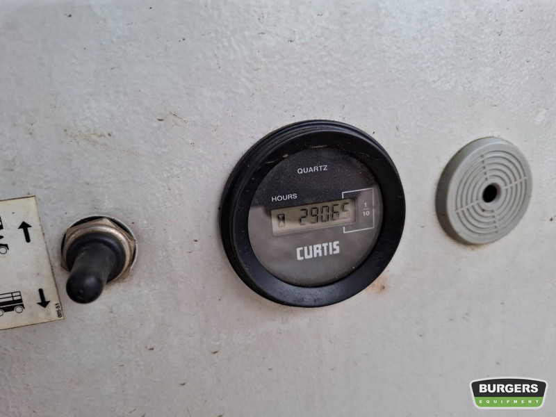 HOLLANDLIFT HL220D25 - Käärlift: pilt 5 HOLLANDLIFT HL220D25 - Käärlift: pilt 5