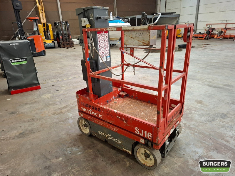 Skyjack SJ16 - Platvorm: pilt 2 Skyjack SJ16 - Platvorm: pilt 2