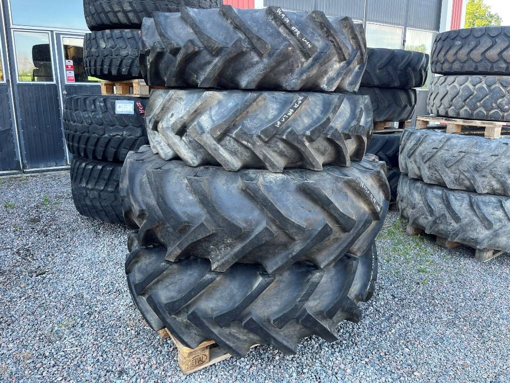 Alliance 18,4-30 14,9-24 till Volvo Bm 641 642 - Rehv - Ehitusmasinad: pilt 1 Alliance 18,4-30 14,9-24 till Volvo Bm 641 642 - Rehv - Ehitusmasinad: pilt 1