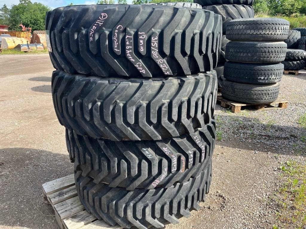 Alliance 315/80-22,5 till Liebherr A 918 - Rehv - Ehitusmasinad: pilt 1 Alliance 315/80-22,5 till Liebherr A 918 - Rehv - Ehitusmasinad: pilt 1