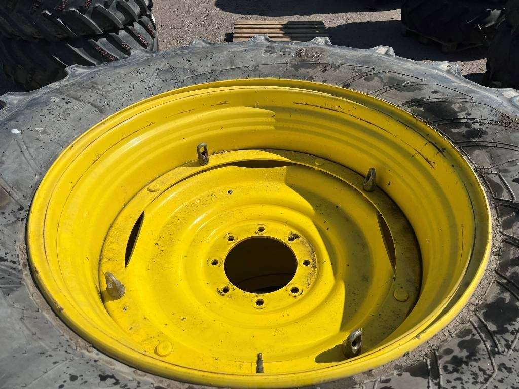 Alliance 650/65R38 600/60R28 till JD 6155 M - Rehv - Põllutööseade: pilt 4 Alliance 650/65R38 600/60R28 till JD 6155 M - Rehv - Põllutööseade: pilt 4