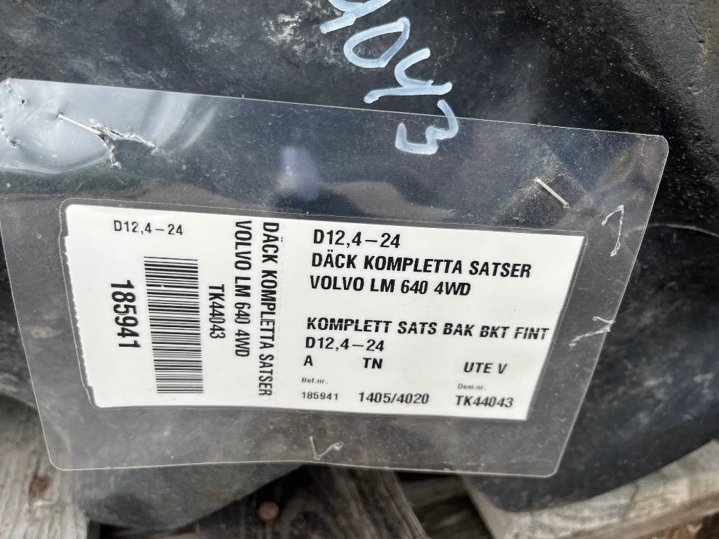 BKT 12,4-24 12 lagers till Volvo 641 640 642 - Rehv - Ehitusmasinad: pilt 2 BKT 12,4-24 12 lagers till Volvo 641 640 642 - Rehv - Ehitusmasinad: pilt 2