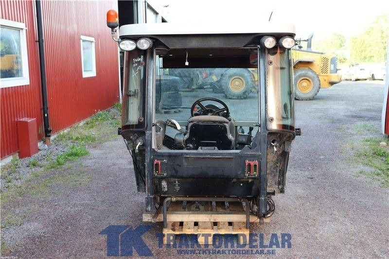 Claas 840 - Kabiin - Põllutööseade: pilt 3 Claas 840 - Kabiin - Põllutööseade: pilt 3