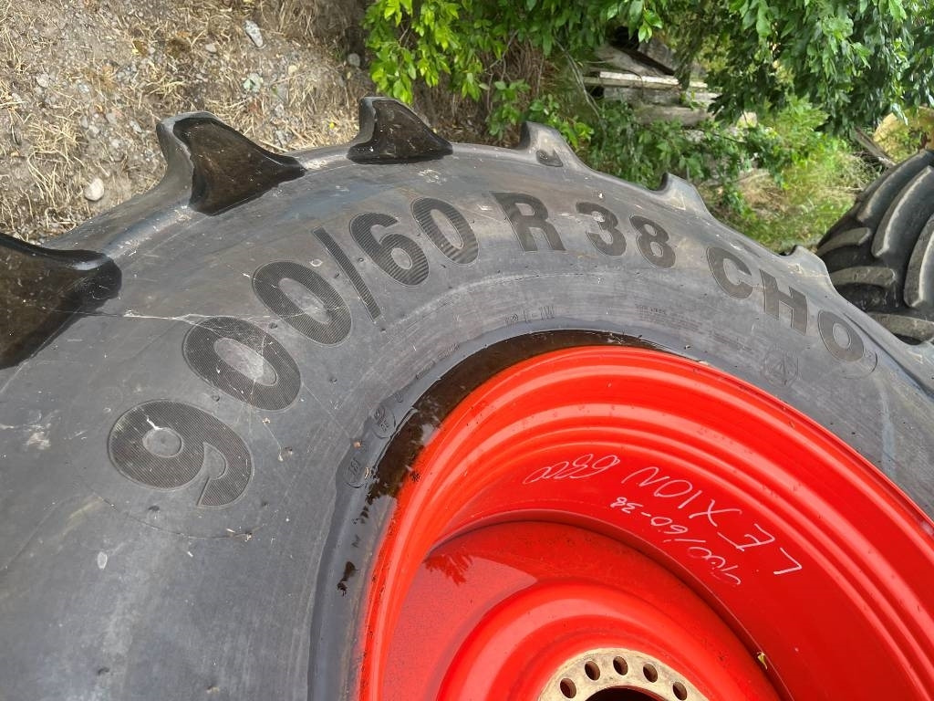 Mitas 900/60R38 Däck till Claas Lexion 6800 - Rehv - Põllutööseade: pilt 3 Mitas 900/60R38 Däck till Claas Lexion 6800 - Rehv - Põllutööseade: pilt 3