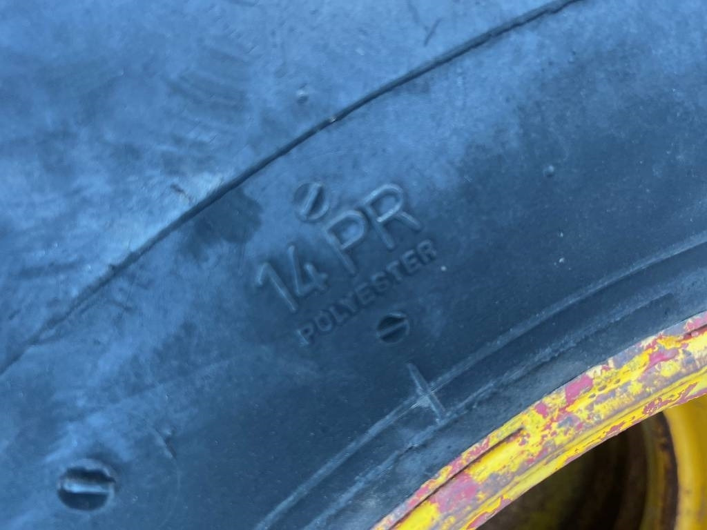 Nokian 18,4-34 14,9-24 till Volvo Bm 840 841 - Rehv - Ehitusmasinad: pilt 5 Nokian 18,4-34 14,9-24 till Volvo Bm 840 841 - Rehv - Ehitusmasinad: pilt 5