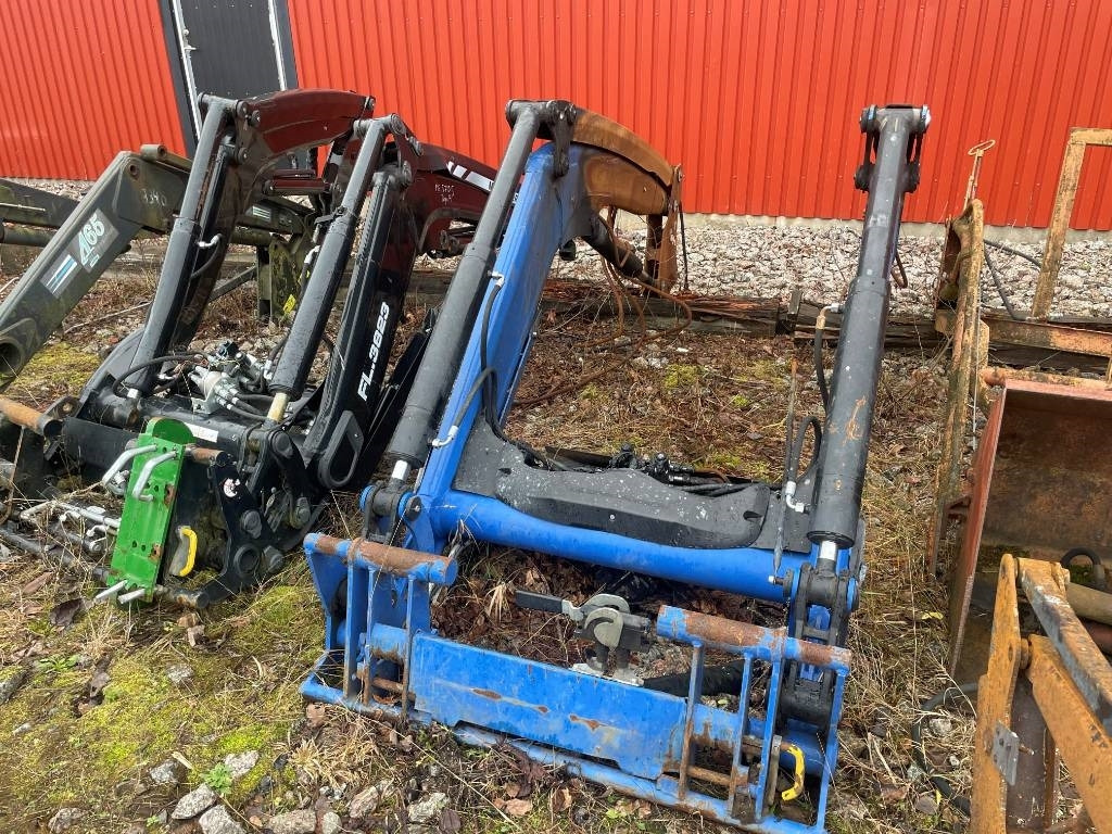 Reservdelar till Ålö Quicke Q5 M Lastare / Loader - Esilaadur traktorile: pilt 1 Reservdelar till Ålö Quicke Q5 M Lastare / Loader - Esilaadur traktorile: pilt 1