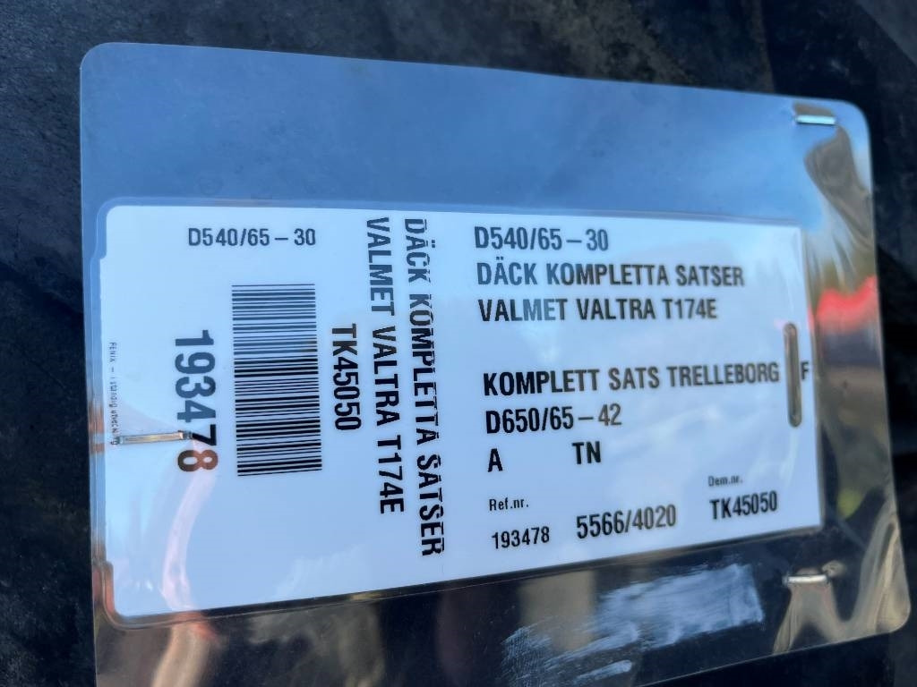 Trelleborg 650/65 42 540/65 30 till Valmet Valtra T174 - Rehv - Põllutööseade: pilt 4 Trelleborg 650/65 42 540/65 30 till Valmet Valtra T174 - Rehv - Põllutööseade: pilt 4