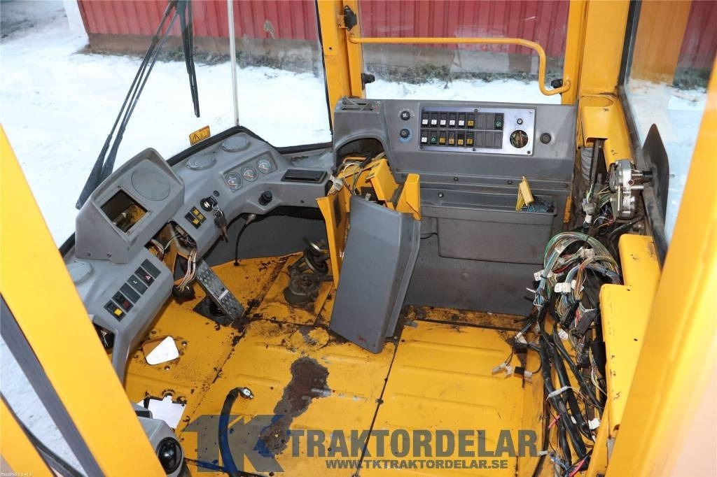 Volvo L50 C - Kabiin - Ehitusmasinad: pilt 5 Volvo L50 C - Kabiin - Ehitusmasinad: pilt 5
