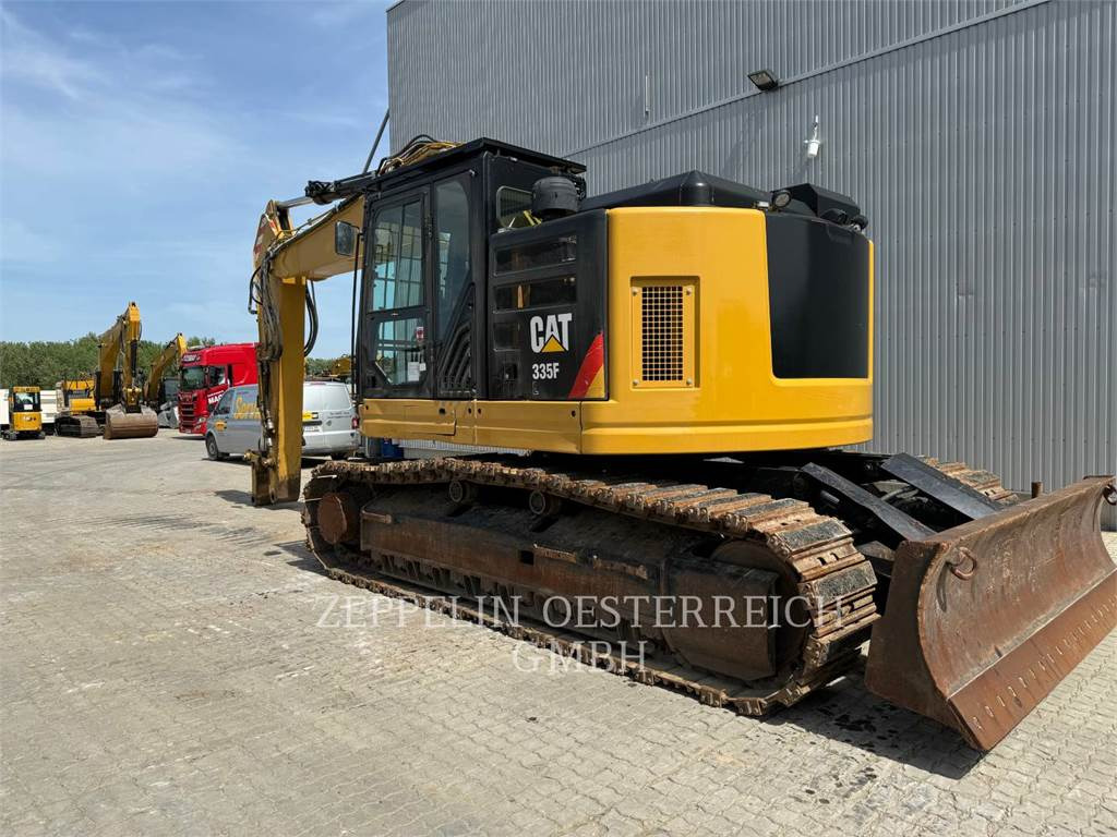 CAT 335FLCR - Lintekskavaator: pilt 4 CAT 335FLCR - Lintekskavaator: pilt 4