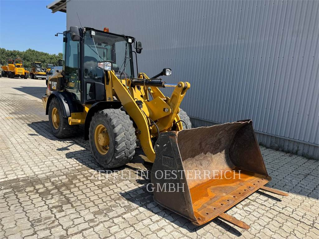 CAT 906H2 - Rataslaadur: pilt 2 CAT 906H2 - Rataslaadur: pilt 2