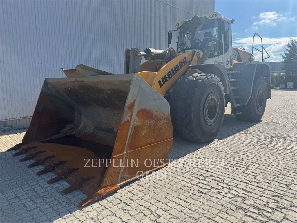 Liebherr L586 - Rataslaadur: pilt 1 Liebherr L586 - Rataslaadur: pilt 1