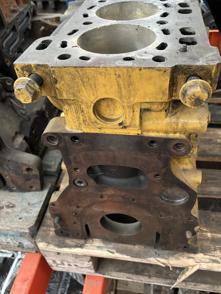 CAT C6.6 666-3106953 Blok Silnika CZĘŚCI - Silindriplokk - Põllutööseade: pilt 5 CAT C6.6 666-3106953 Blok Silnika CZĘŚCI - Silindriplokk - Põllutööseade: pilt 5