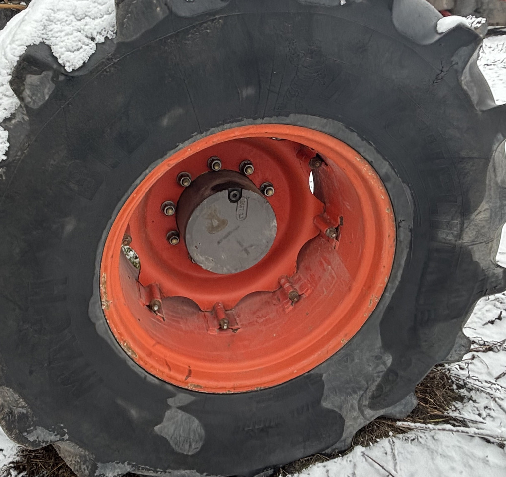 CLAAS RENAULT ATLES 936 RZ V5 Felga 28 R28 CZĘŚCI - Velg - Põllutööseade: pilt 1 CLAAS RENAULT ATLES 936 RZ V5 Felga 28 R28 CZĘŚCI - Velg - Põllutööseade: pilt 1