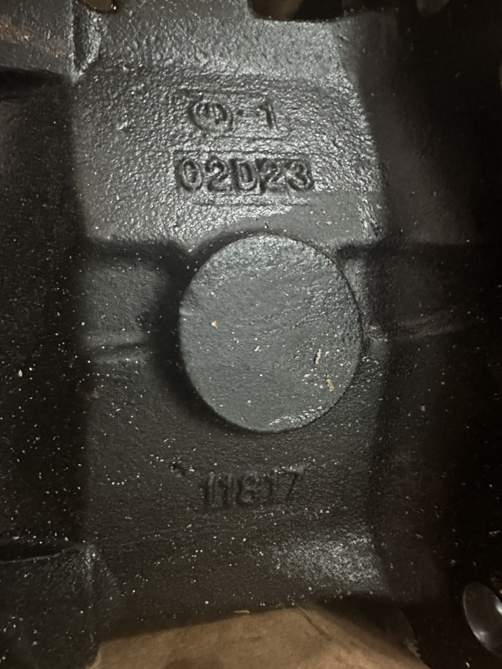 Carraro typ 26.25 obudowa Mostu pochwa Mostu carraro 11817 - Telg ja varuosad - Põllutööseade: pilt 3 Carraro typ 26.25 obudowa Mostu pochwa Mostu carraro 11817 - Telg ja varuosad - Põllutööseade: pilt 3
