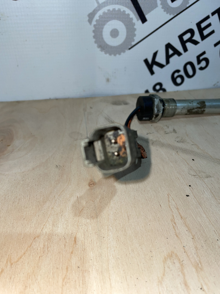 Case MX Maxxum New Holland - czujnik PTO WOM 220119A1 - Sensor - Põllutööseade: pilt 2 Case MX Maxxum New Holland - czujnik PTO WOM 220119A1 - Sensor - Põllutööseade: pilt 2