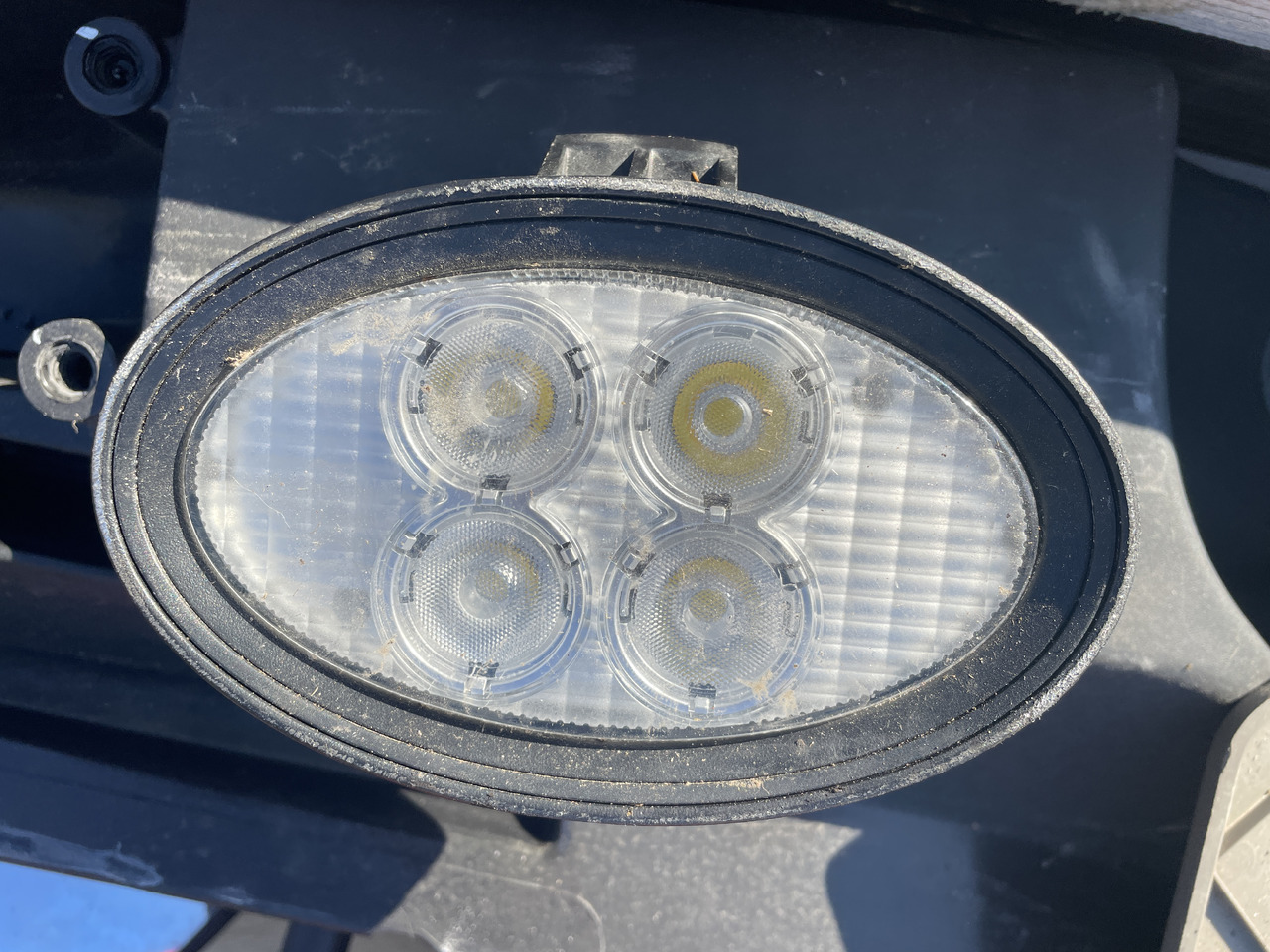Case Maxxum Optum Puma - lampa robocza 47363006 - Tuled/ Valgus - Põllutööseade: pilt 1 Case Maxxum Optum Puma - lampa robocza 47363006 - Tuled/ Valgus - Põllutööseade: pilt 1
