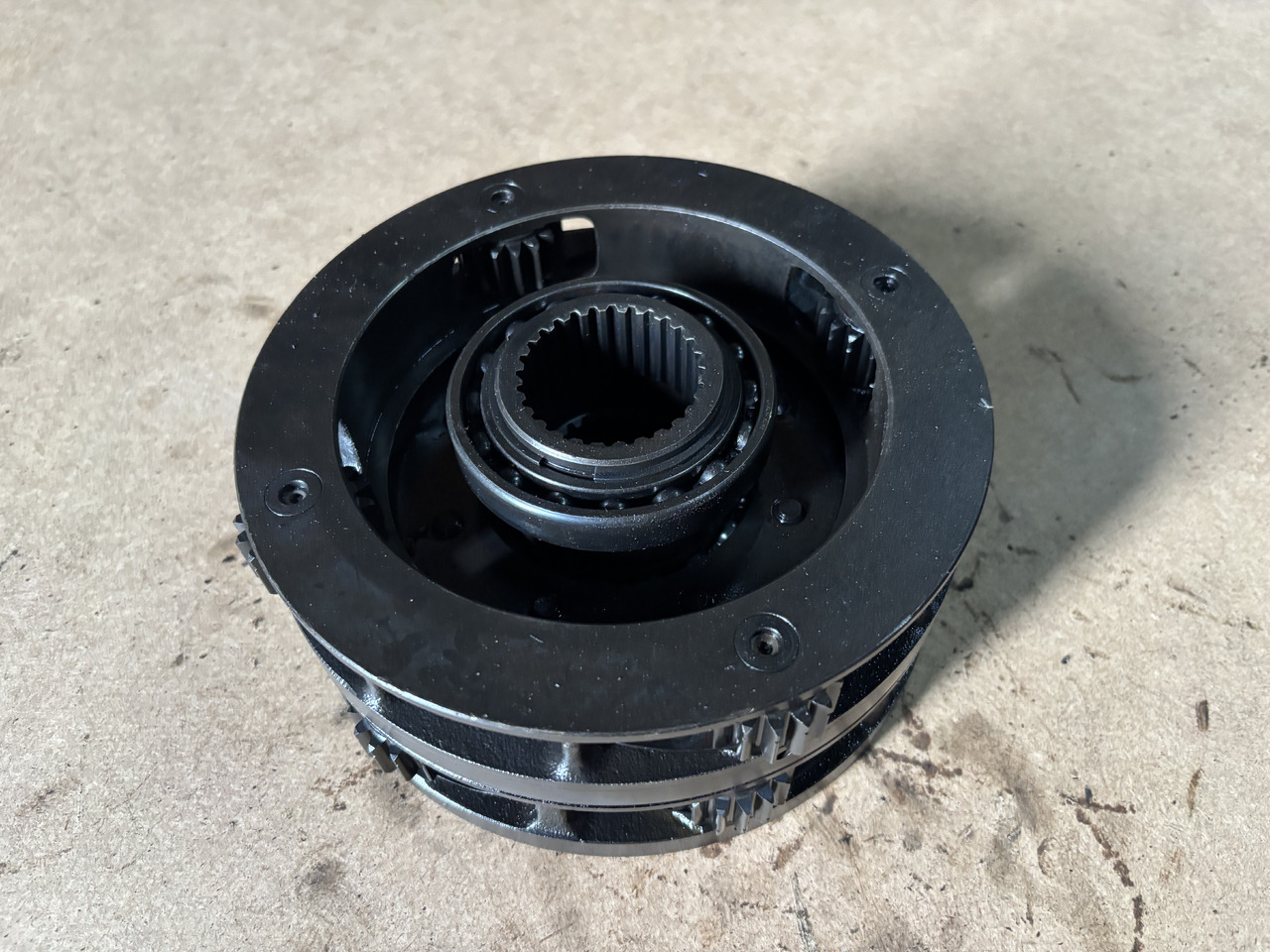 Claas AXION 830 Jarzmo Satelitów Dźwigar 0011571612 0011584502 - Diferentsiaalvarustus - Traktor: pilt 1 Claas AXION 830 Jarzmo Satelitów Dźwigar 0011571612 0011584502 - Diferentsiaalvarustus - Traktor: pilt 1