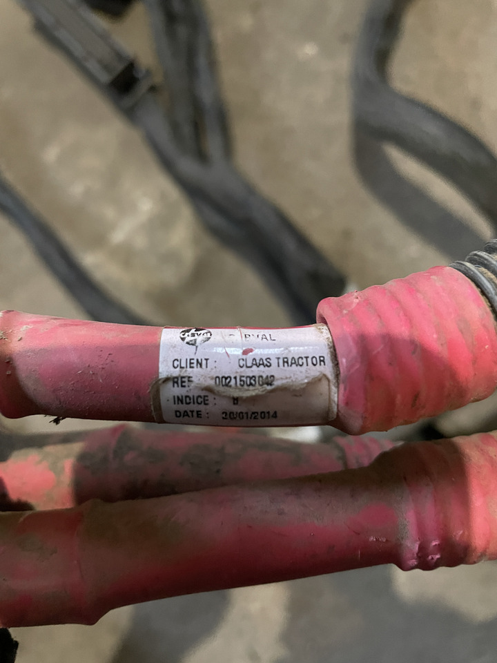 Claas Arion 550-520 650-620 - kabel wiązka elektryczna 0021503042 - Kaablid/ Juhtmestik - Traktor: pilt 1 Claas Arion 550-520 650-620 - kabel wiązka elektryczna 0021503042 - Kaablid/ Juhtmestik - Traktor: pilt 1