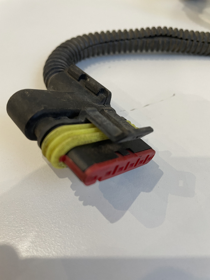 Claas Arion 550-520 650-620 - kabel wiązka elektryczna 0021523032 - Kaablid/ Juhtmestik - Traktor: pilt 2 Claas Arion 550-520 650-620 - kabel wiązka elektryczna 0021523032 - Kaablid/ Juhtmestik - Traktor: pilt 2