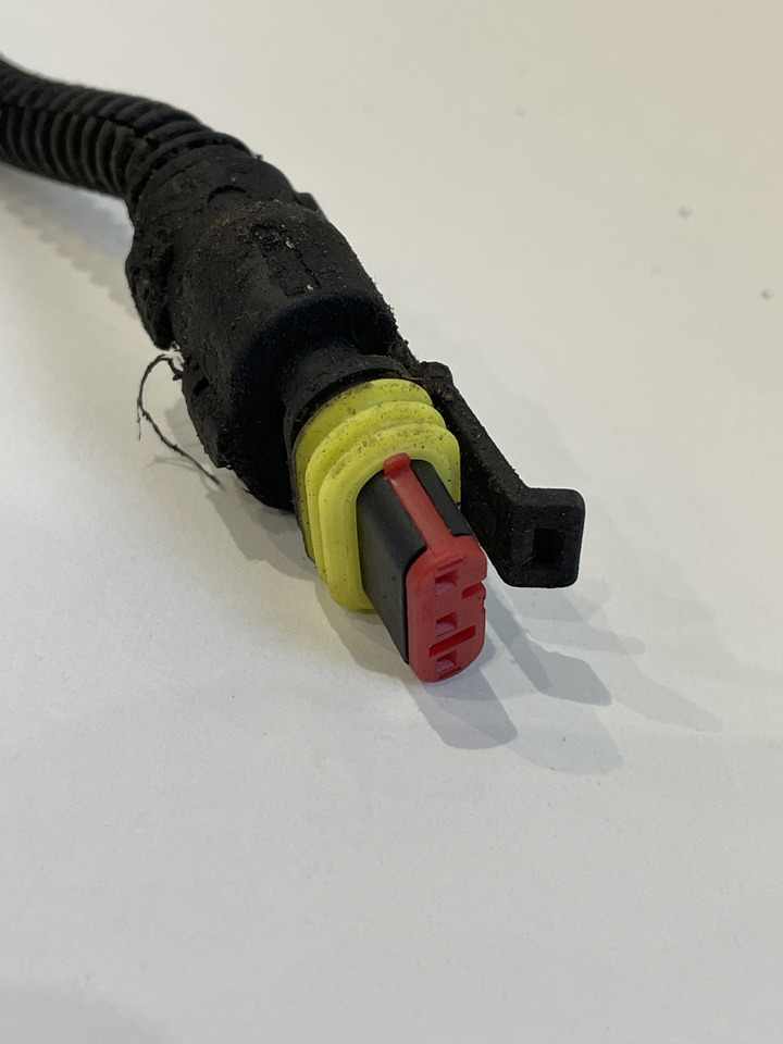 Claas Arion 550-520 650-620 - kabel wiązka elektryczna 0021581981 0021581982 - Kaablid/ Juhtmestik - Traktor: pilt 3 Claas Arion 550-520 650-620 - kabel wiązka elektryczna 0021581981 0021581982 - Kaablid/ Juhtmestik - Traktor: pilt 3