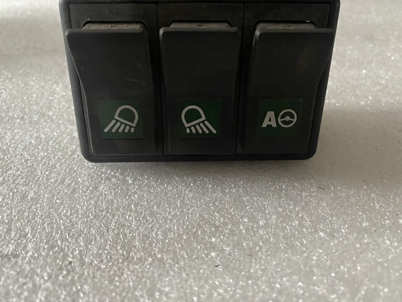 Claas Guziki | Światła Długie | Auto | Panel | Oświetlenie - Kabiin ja interjöör - Põllutööseade: pilt 1 Claas Guziki | Światła Długie | Auto | Panel | Oświetlenie - Kabiin ja interjöör - Põllutööseade: pilt 1