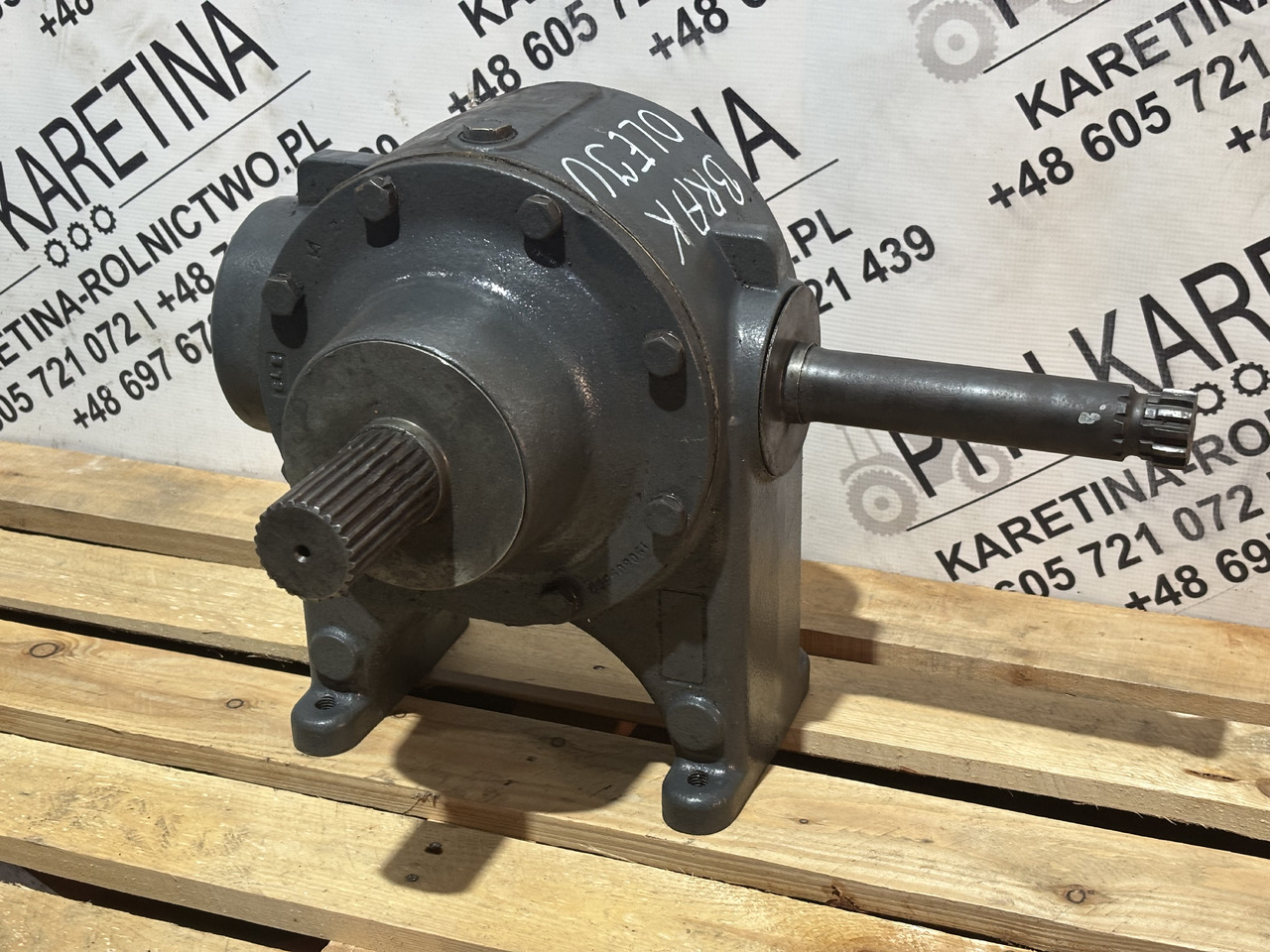 Claas Lexion 730 740 750 760 770 Przekładnia Kątowa Rotora Lewa 0006947122 00 0694 712 2 - Käigukast - Põllutööseade: pilt 1 Claas Lexion 730 740 750 760 770 Przekładnia Kątowa Rotora Lewa 0006947122 00 0694 712 2 - Käigukast - Põllutööseade: pilt 1