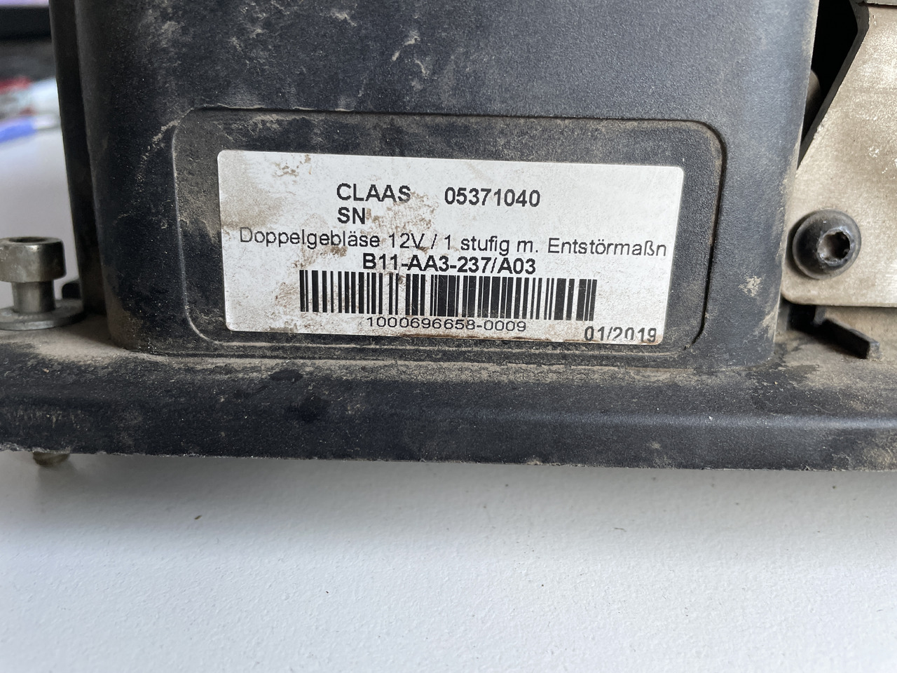 Claas Lexion Jaguar Tucano - dmuchawa 05371040 537104 - Salongiventilaator - Põllutööseade: pilt 4 Claas Lexion Jaguar Tucano - dmuchawa 05371040 537104 - Salongiventilaator - Põllutööseade: pilt 4