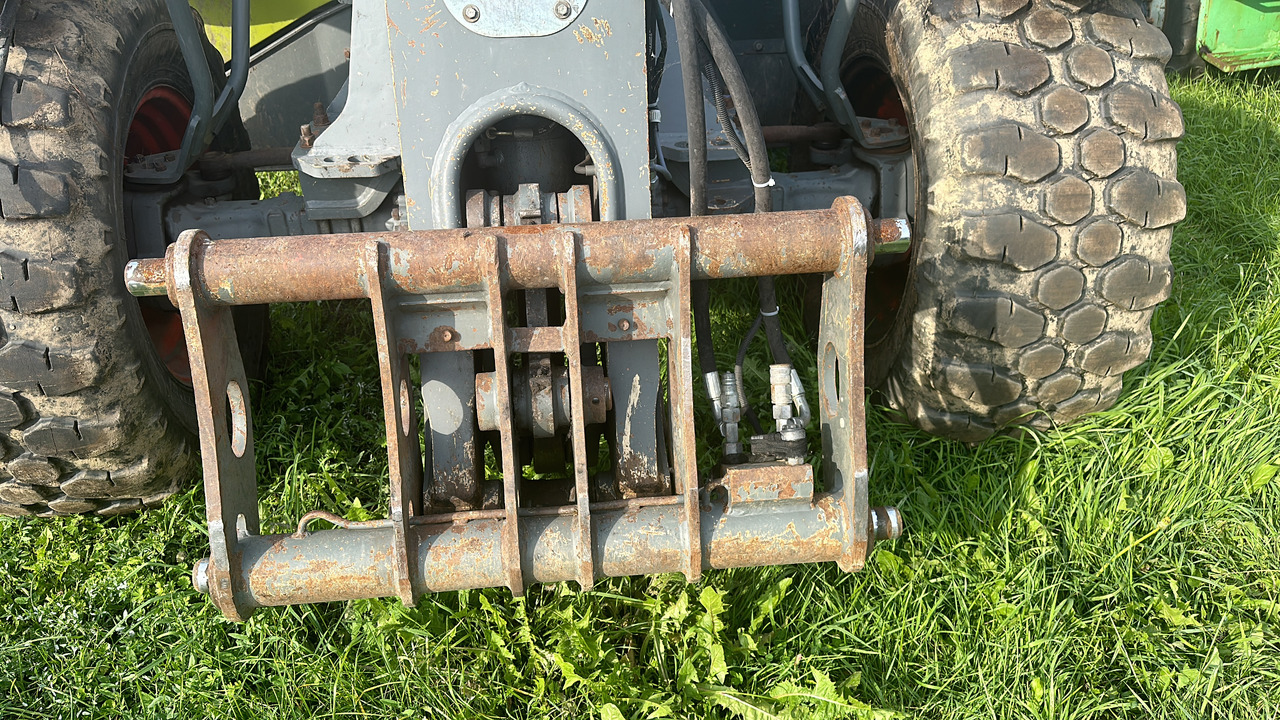 Claas Scorpion Karetka adapter nośnik narzędzi - Kiirühendus - Põllutööseade: pilt 1 Claas Scorpion Karetka adapter nośnik narzędzi - Kiirühendus - Põllutööseade: pilt 1