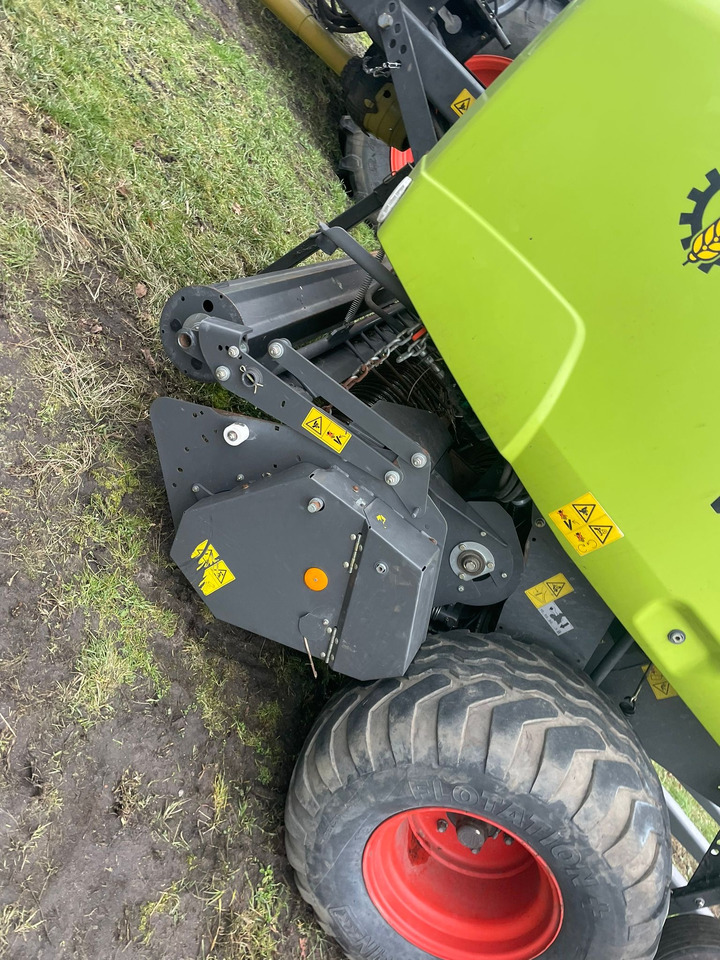 Claas Variant 385RC - prasa - części - Heinapress, ümmargune: pilt 2 Claas Variant 385RC - prasa - części - Heinapress, ümmargune: pilt 2