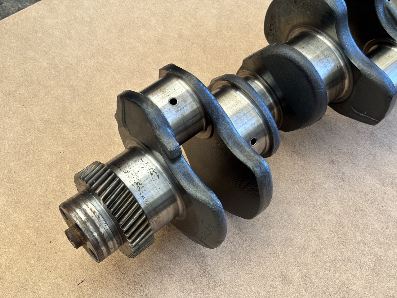 Cummins 6CT8.3 Wał korbowy silnika / CASE J917443 J918986 3918986 3917443 - Väntvõll - Põllutööseade: pilt 3 Cummins 6CT8.3 Wał korbowy silnika / CASE J917443 J918986 3918986 3917443 - Väntvõll - Põllutööseade: pilt 3