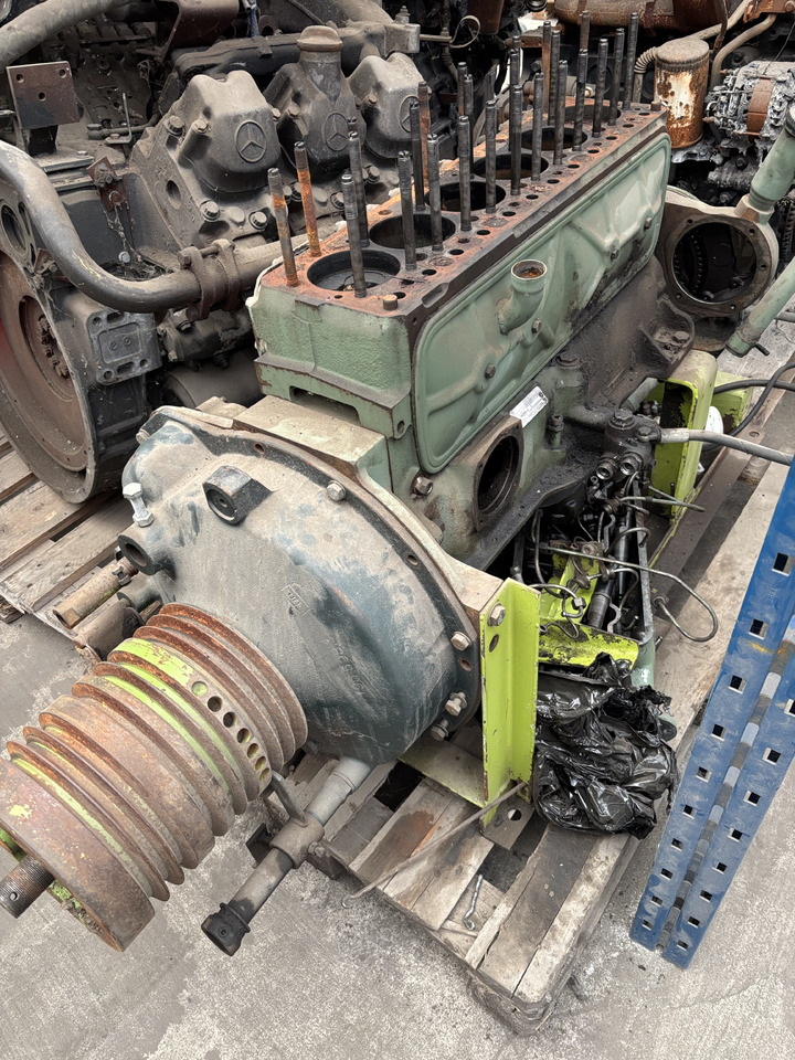 Daimler Benz Mercedes OM352 352.900 Silnik Części - Mootor ja varuosad - Põllutööseade: pilt 1 Daimler Benz Mercedes OM352 352.900 Silnik Części - Mootor ja varuosad - Põllutööseade: pilt 1