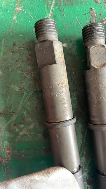 Deutz BF4M2012 wtryski 02931905 - Sissepritse - Põllutööseade: pilt 2 Deutz BF4M2012 wtryski 02931905 - Sissepritse - Põllutööseade: pilt 2