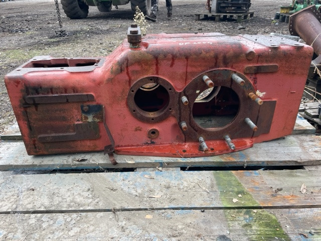 Deutz Fahr 2004 - Obudowa Tylnego Mostu | Obudowa Skrzyni Biegów - Telg ja varuosad - Põllutööseade: pilt 2 Deutz Fahr 2004 - Obudowa Tylnego Mostu | Obudowa Skrzyni Biegów - Telg ja varuosad - Põllutööseade: pilt 2