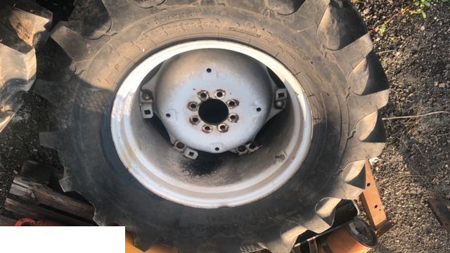 Felga 15x24 - Same Lamborgini Grand Prix - Velg - Põllutööseade: pilt 1 Felga 15x24 - Same Lamborgini Grand Prix - Velg - Põllutööseade: pilt 1