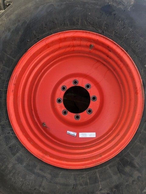 Felga DW20Ax32 , Felga 20x32 Claas Dominator Mega - Komplektne ratas - Põllutööseade: pilt 1 Felga DW20Ax32 , Felga 20x32 Claas Dominator Mega - Komplektne ratas - Põllutööseade: pilt 1