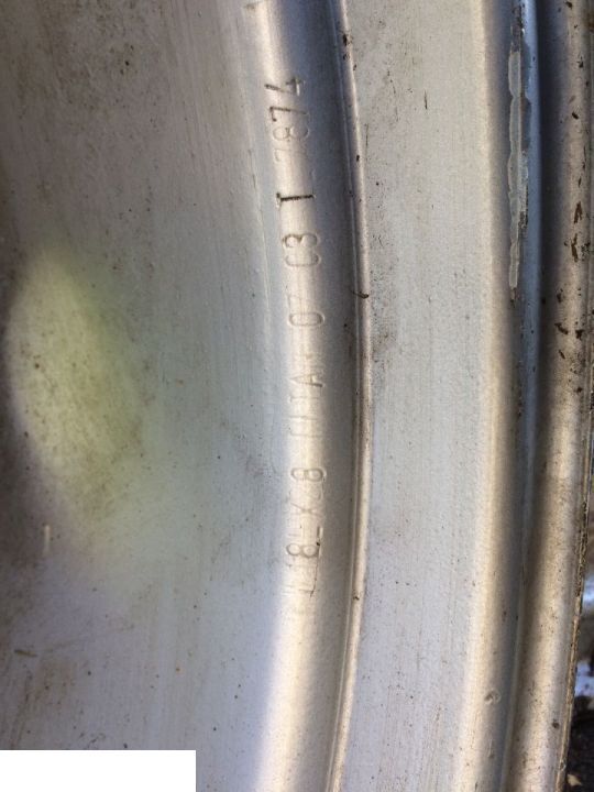 Felga W18Lx28 , felga 18x28 Case Massey Ferguson - Velg - Põllutööseade: pilt 2 Felga W18Lx28 , felga 18x28 Case Massey Ferguson - Velg - Põllutööseade: pilt 2