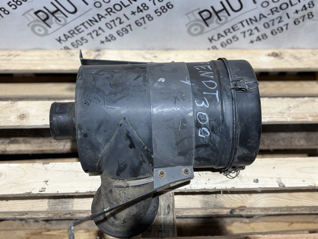 Fendt 309 Obudowa Filtra Powietrza - Õhufilter - Põllutööseade: pilt 2 Fendt 309 Obudowa Filtra Powietrza - Õhufilter - Põllutööseade: pilt 2