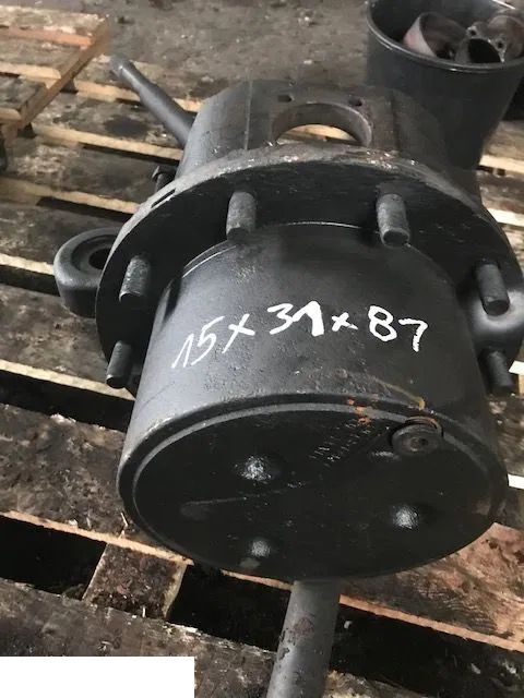 Fendt 720 / 722 / 724 / 726 - Piasta koła - Rumm - Põllutööseade: pilt 1 Fendt 720 / 722 / 724 / 726 - Piasta koła - Rumm - Põllutööseade: pilt 1