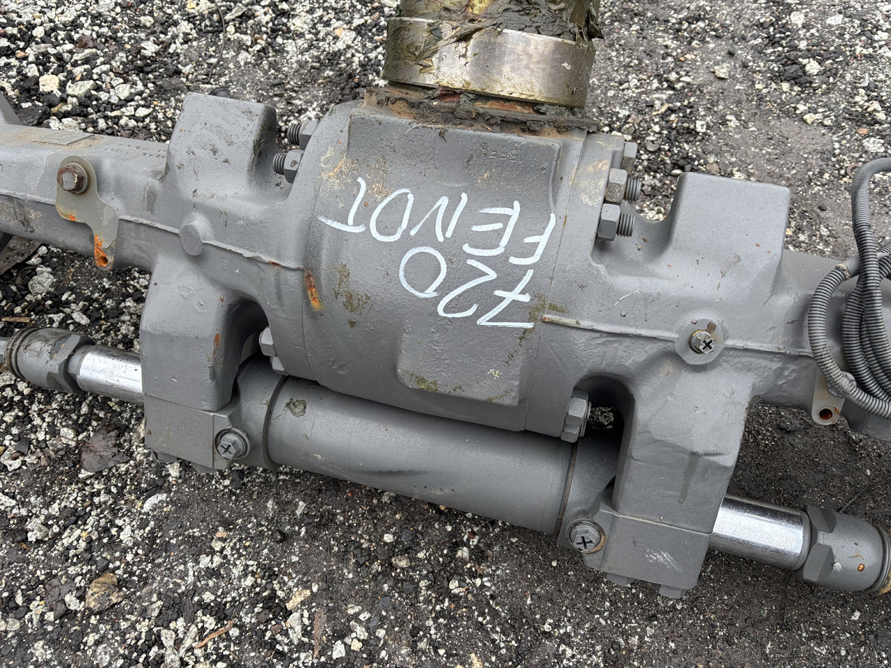 Fendt 720 724 ZF TSA 20 TSA20 4475065029 Piasta Kaptur Siłownik CZĘŚCI - Hüdrauliline silinder - Põllutööseade: pilt 3 Fendt 720 724 ZF TSA 20 TSA20 4475065029 Piasta Kaptur Siłownik CZĘŚCI - Hüdrauliline silinder - Põllutööseade: pilt 3