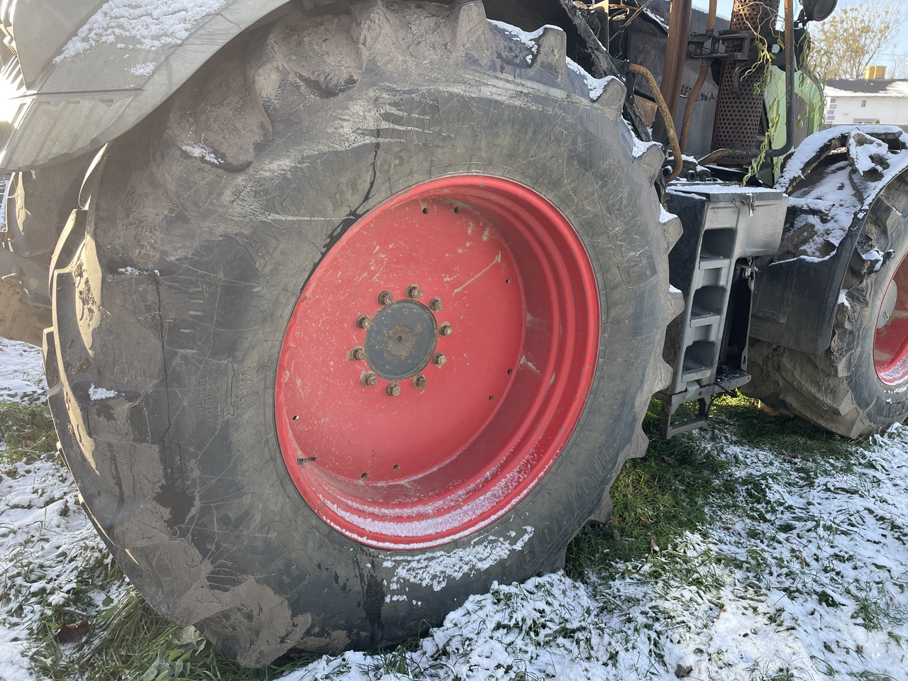 Fendt 828 Vario - opona 710/70R42 710/70/42 - Komplektne ratas - Põllutööseade: pilt 2 Fendt 828 Vario - opona 710/70R42 710/70/42 - Komplektne ratas - Põllutööseade: pilt 2